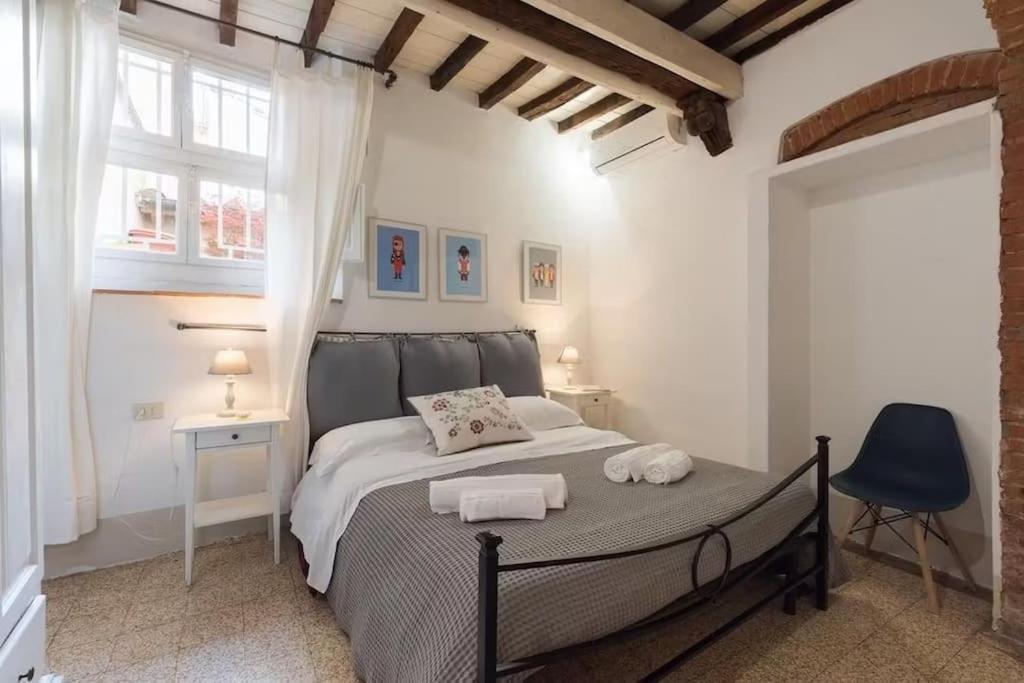 F2 - Santa Croce One Bedroom Flat 2 To 4 Guests * Florence