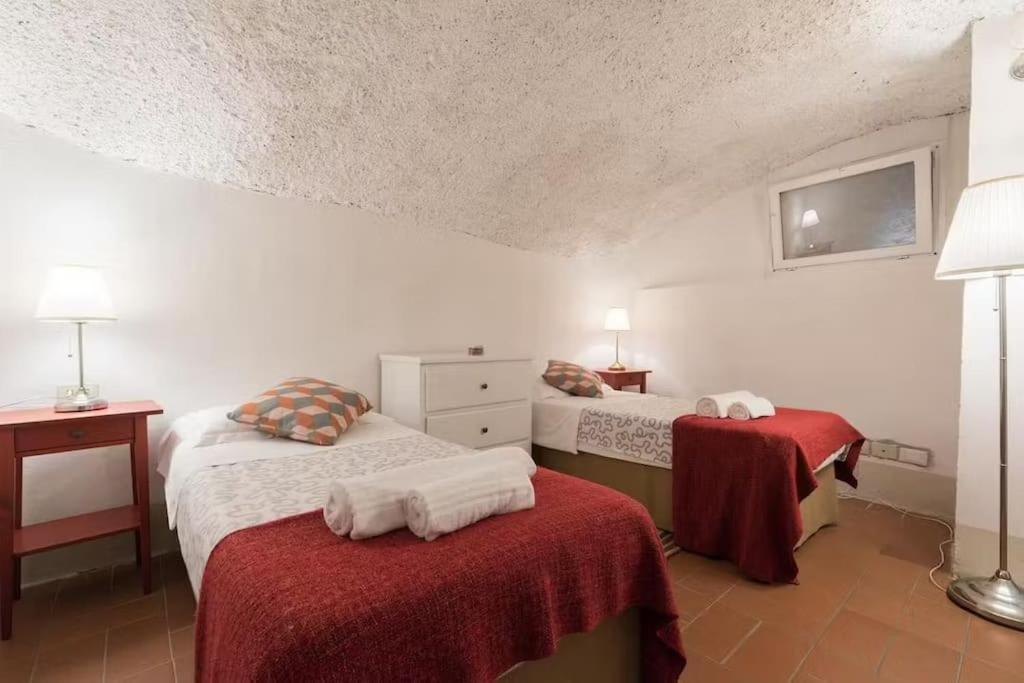 F2 - Santa Croce One Bedroom Flat 2 To 4 Guests Apartment *