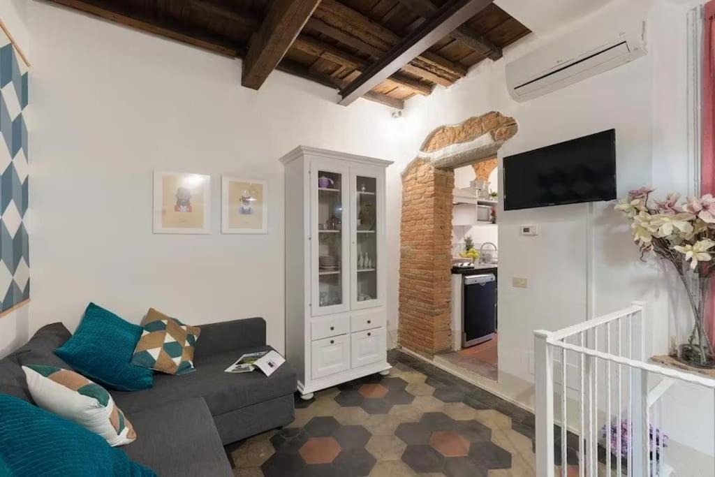 Apartment F2 - Santa Croce One Bedroom Flat 2 To 4 Guests